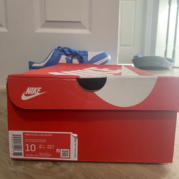 Nike Dunk Low UNC Blue Size 10 - Picture 3 of 7
